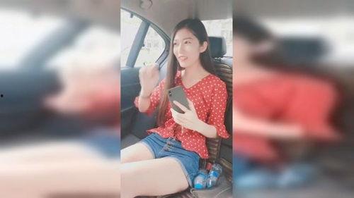 国产人妻接电话视频,真实生活片段引发热议