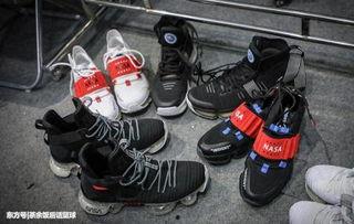 支持国产安踏搞笑视频,搞笑视频带你领略国货魅力