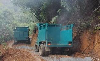 国产拖拉机四驱视频,驾驭力量，驰骋田野