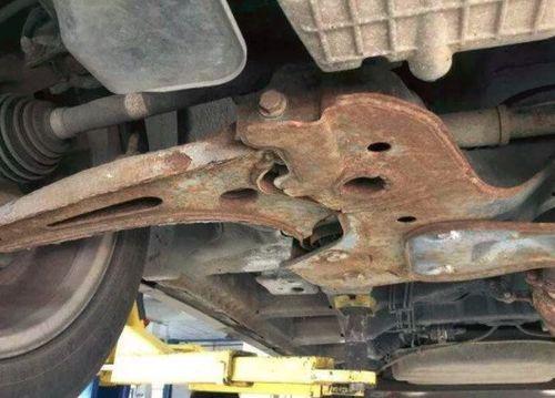 国产汽车生锈修复视频