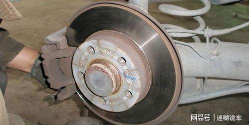 国产小忍者换刹车盘视频,轻松换盘，安全无忧